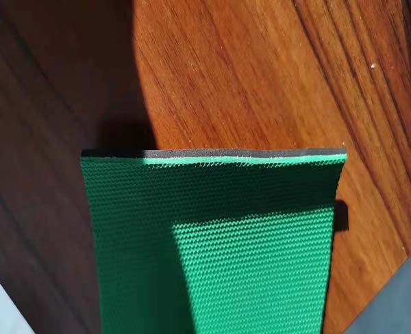 工业橡胶板是属于实木的吗