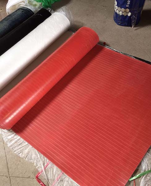 红色绝缘橡胶板